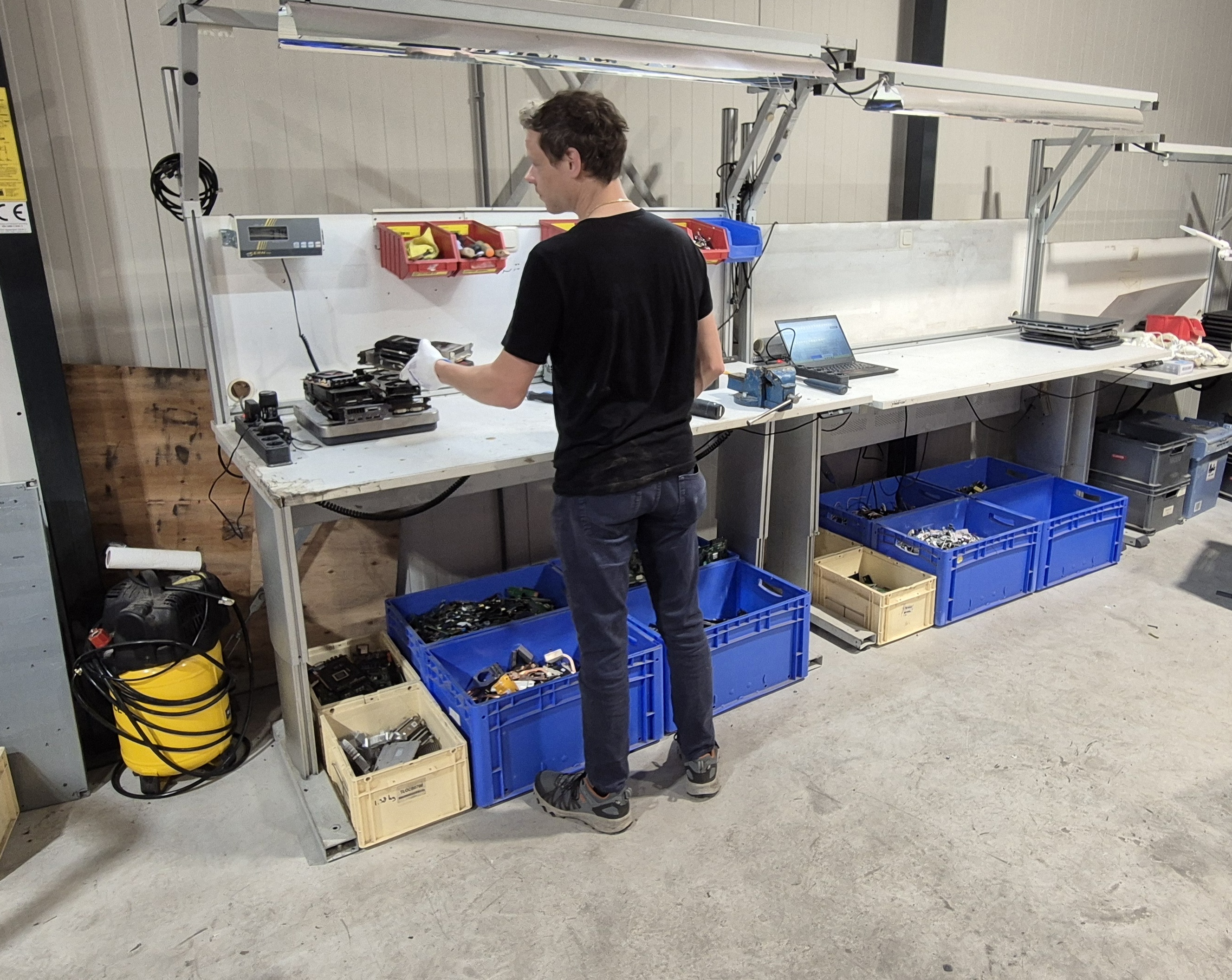 Wegen van videokaarten en scrap printplaten